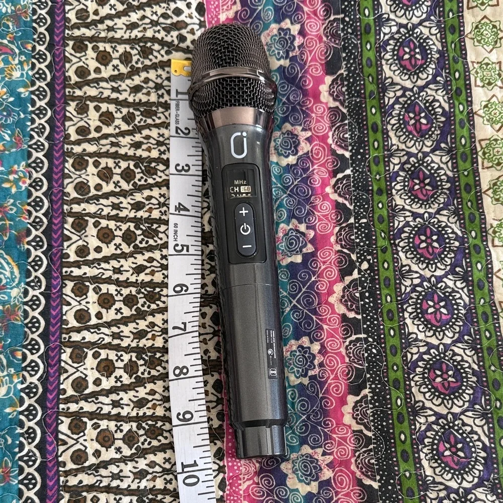 Wireless Handheld Microphone - Gray